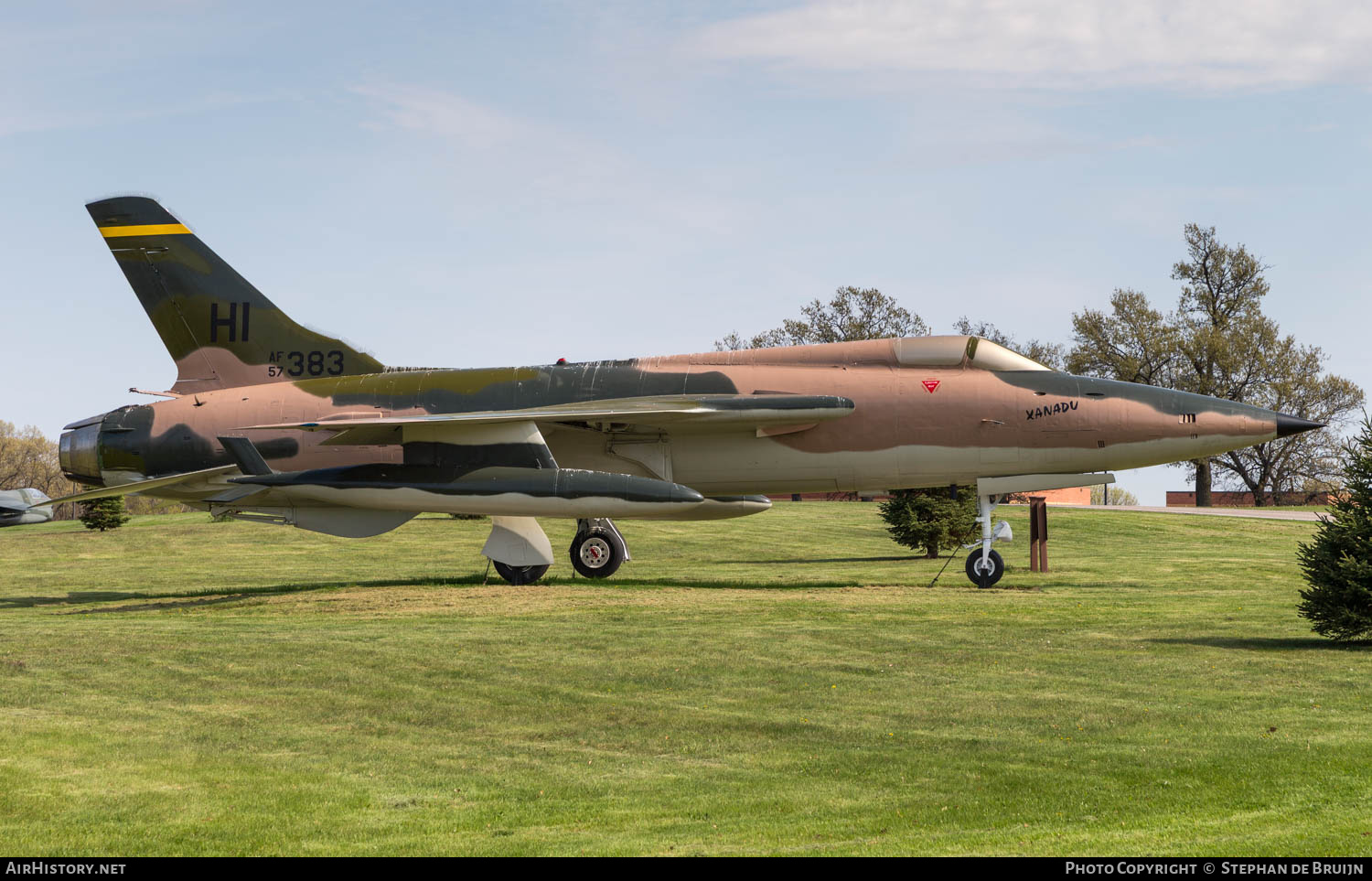 Aircraft Photo of 57-383 / AF57-383 | Republic F-105B Thunderchief | USA - Air Force | AirHistory.net #829383