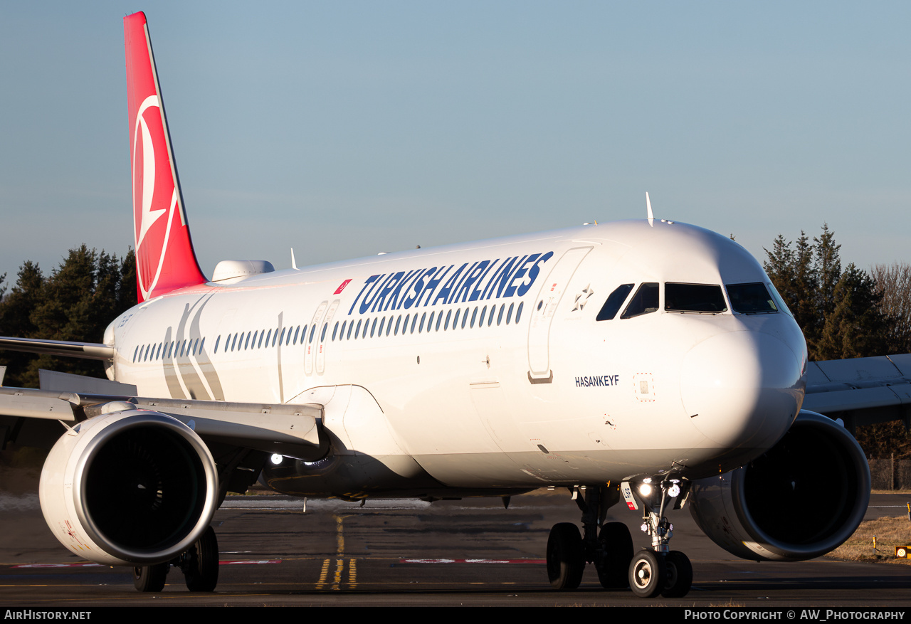 Aircraft Photo of TC-LSF | Airbus A321-271NX | Turkish Airlines | AirHistory.net #829407