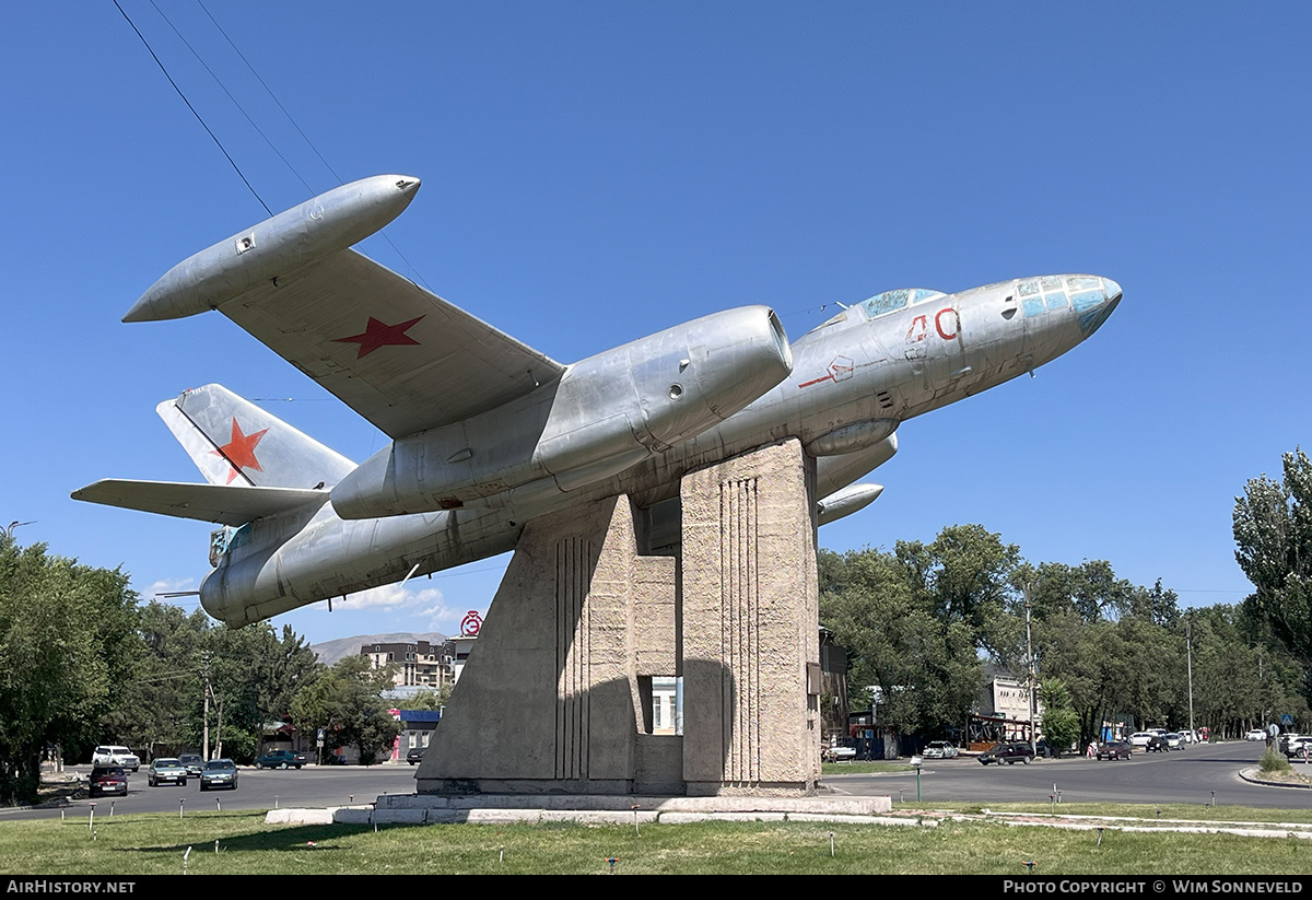 Aircraft Photo of 40 red | Ilyushin Il-28R | Soviet Union - Air Force | AirHistory.net #829429