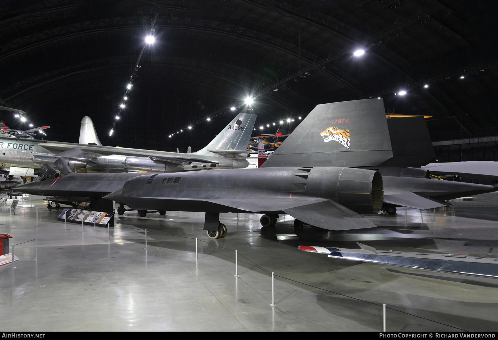 Aircraft Photo of 61-7976 | Lockheed SR-71A Blackbird | USA - Air Force | AirHistory.net #829430