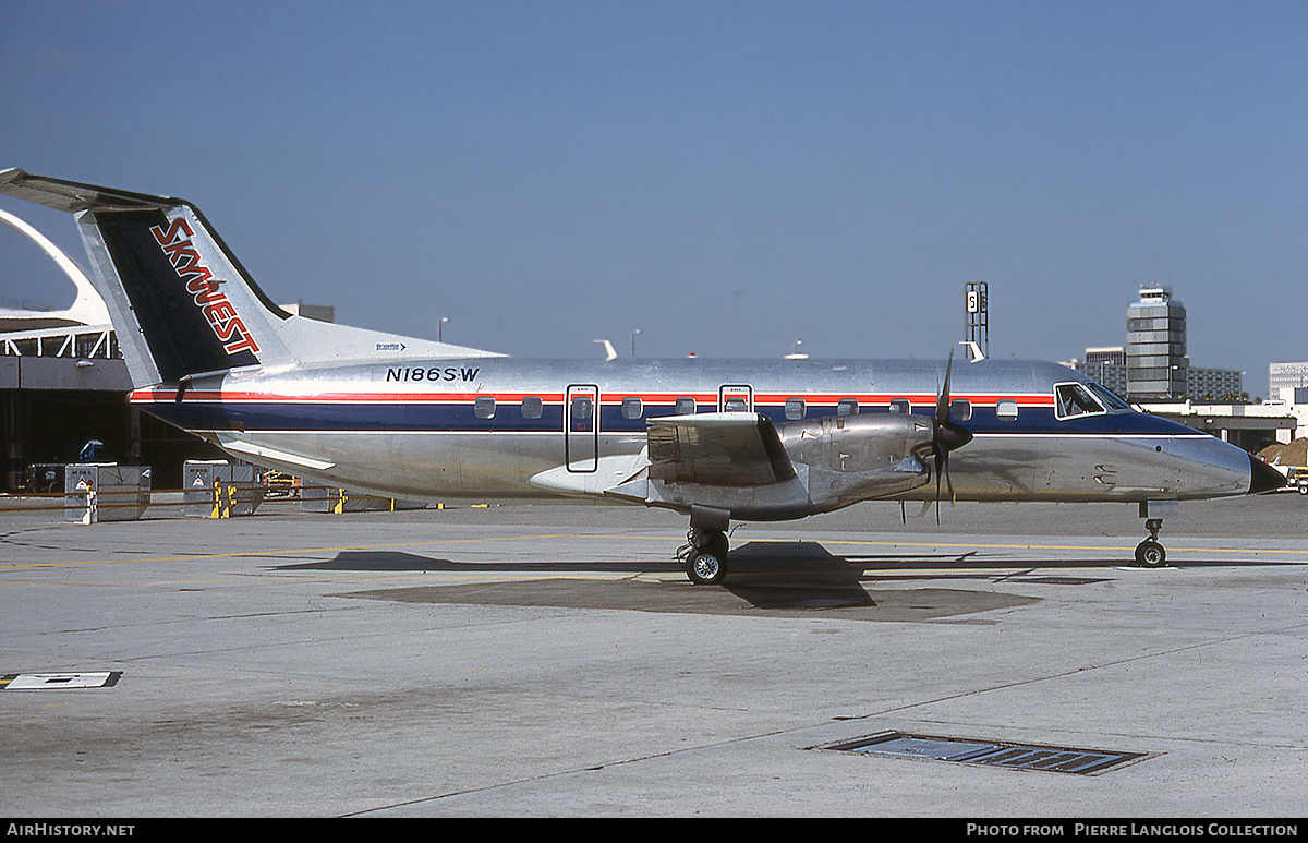 Aircraft Photo of N186SW | Embraer EMB-120ER Brasilia | SkyWest Airlines | AirHistory.net #829449