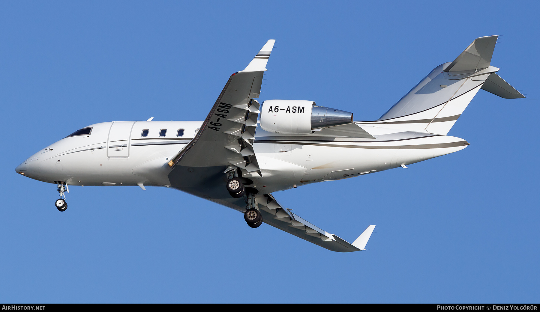 Aircraft Photo of A6-ASM | Bombardier Challenger 605 (CL-600-2B16) | AirHistory.net #829458