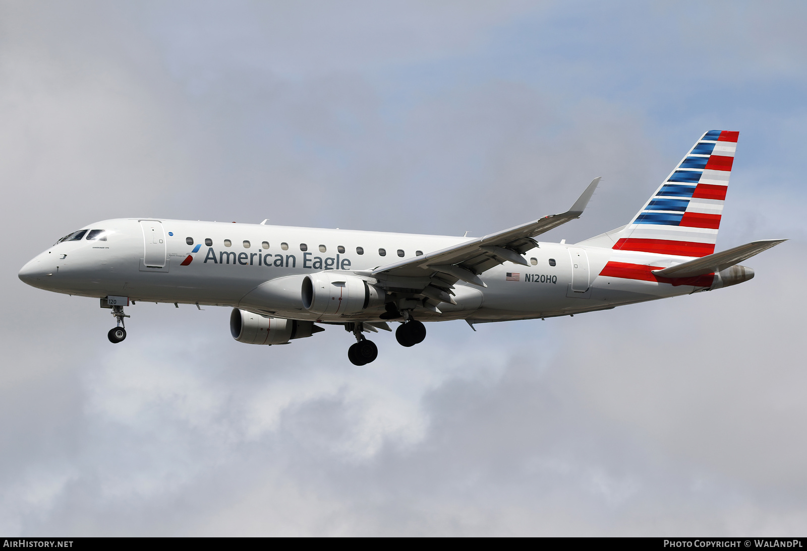 Aircraft Photo of N120HQ | Embraer 175LR (ERJ-170-200LR) | American Eagle | AirHistory.net #829463