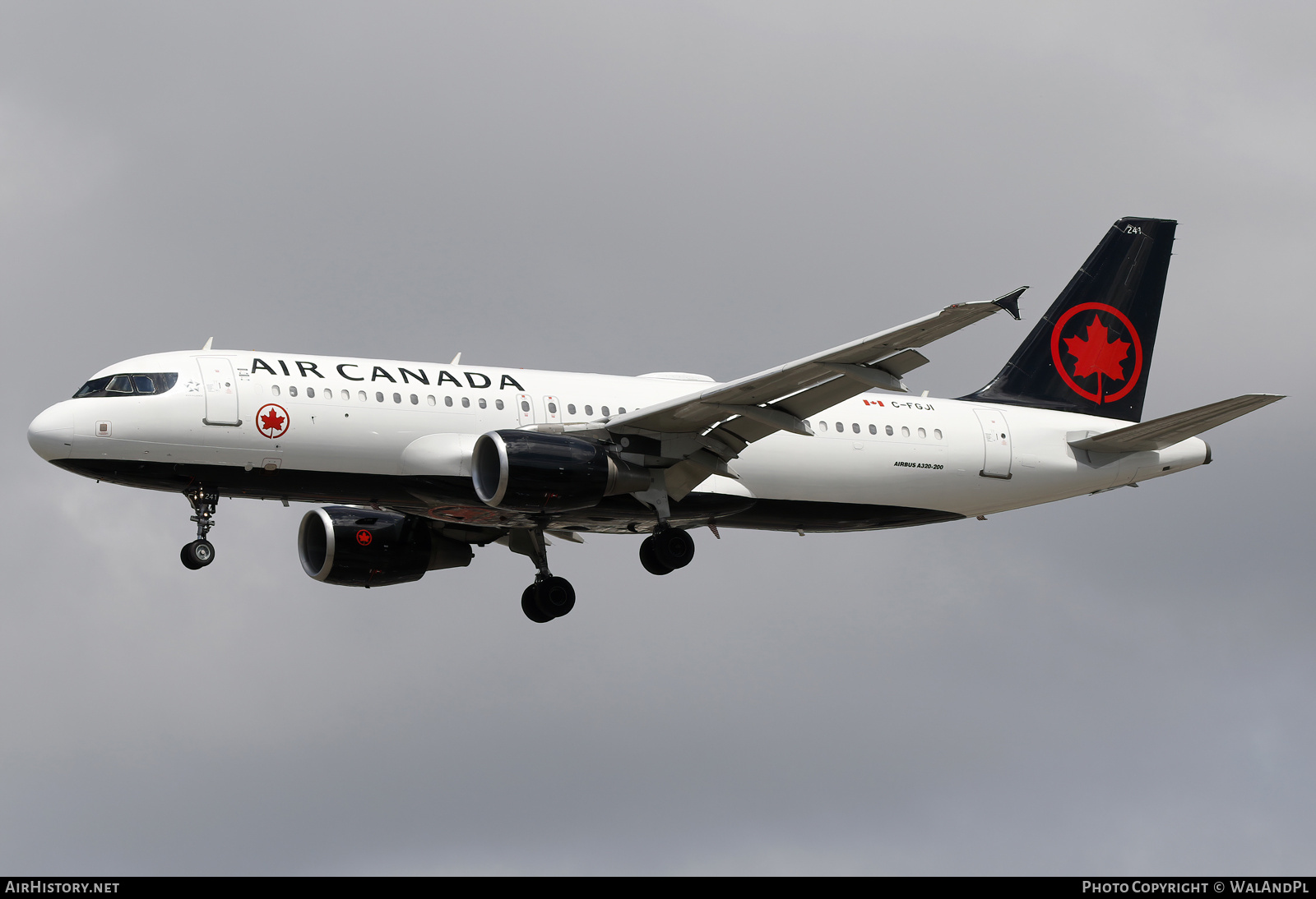 Aircraft Photo of C-FGJI | Airbus A320-214 | Air Canada | AirHistory.net #829471