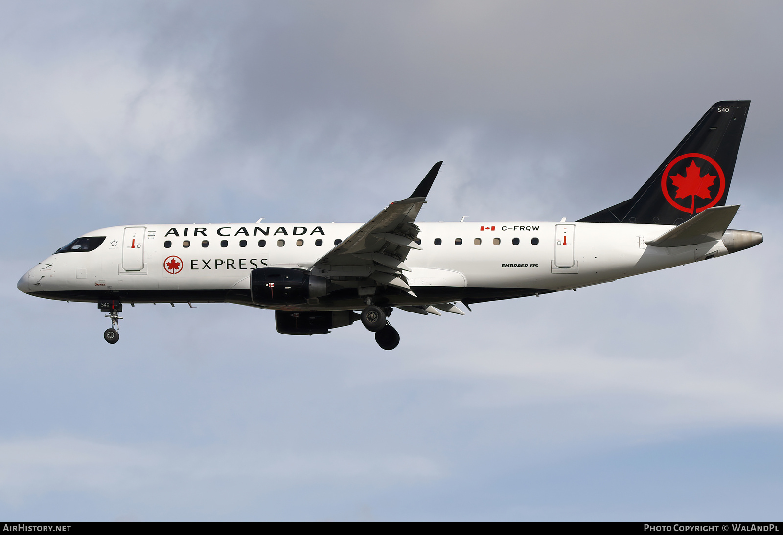 Aircraft Photo of C-FRQW | Embraer 175SU (ERJ-170-200SU) | Air Canada Express | AirHistory.net #829481