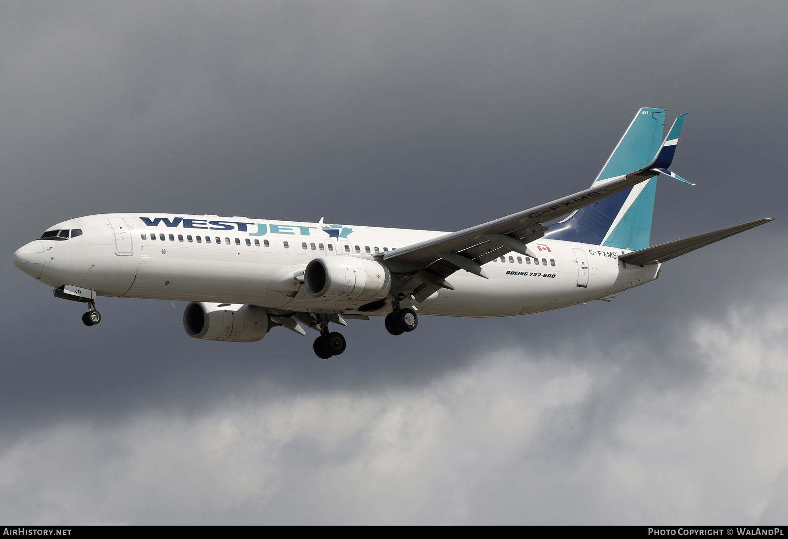 Aircraft Photo of C-FXMS | Boeing 737-800 | WestJet | AirHistory.net #829485