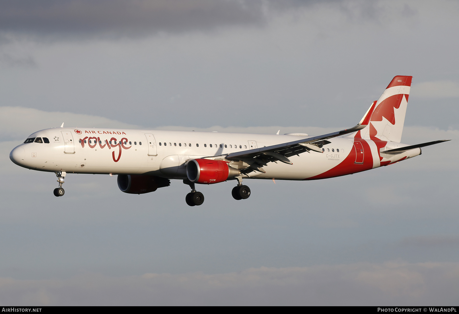Aircraft Photo of C-GJTX | Airbus A321-211 | Air Canada Rouge | AirHistory.net #829489