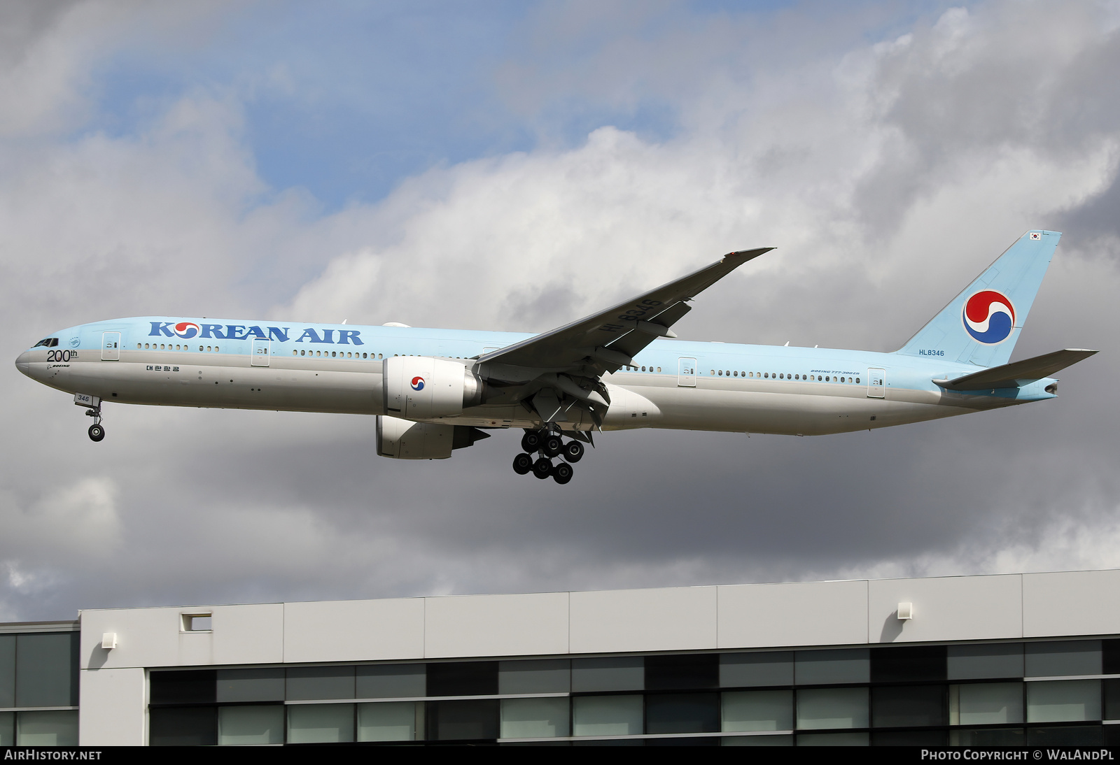 Aircraft Photo of HL8346 | Boeing 777-300/ER | Korean Air | AirHistory.net #829504