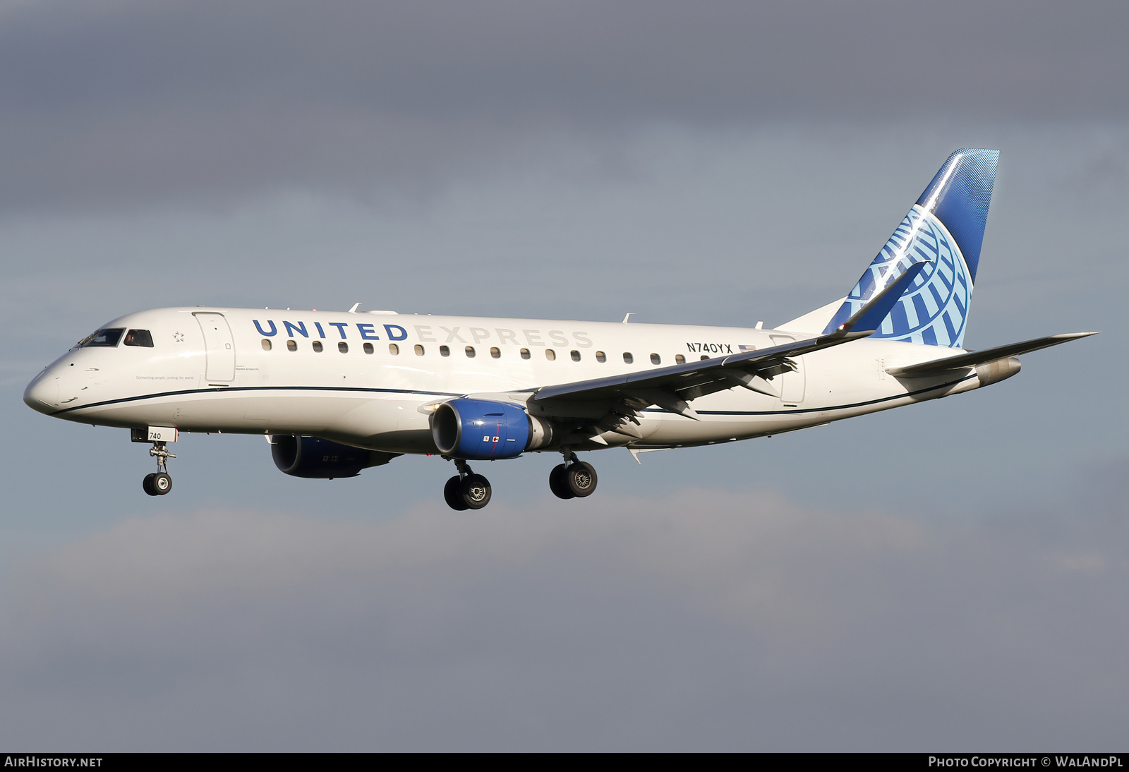 Aircraft Photo of N740YX | Embraer 175LR (ERJ-170-200LR) | United Express | AirHistory.net #829510
