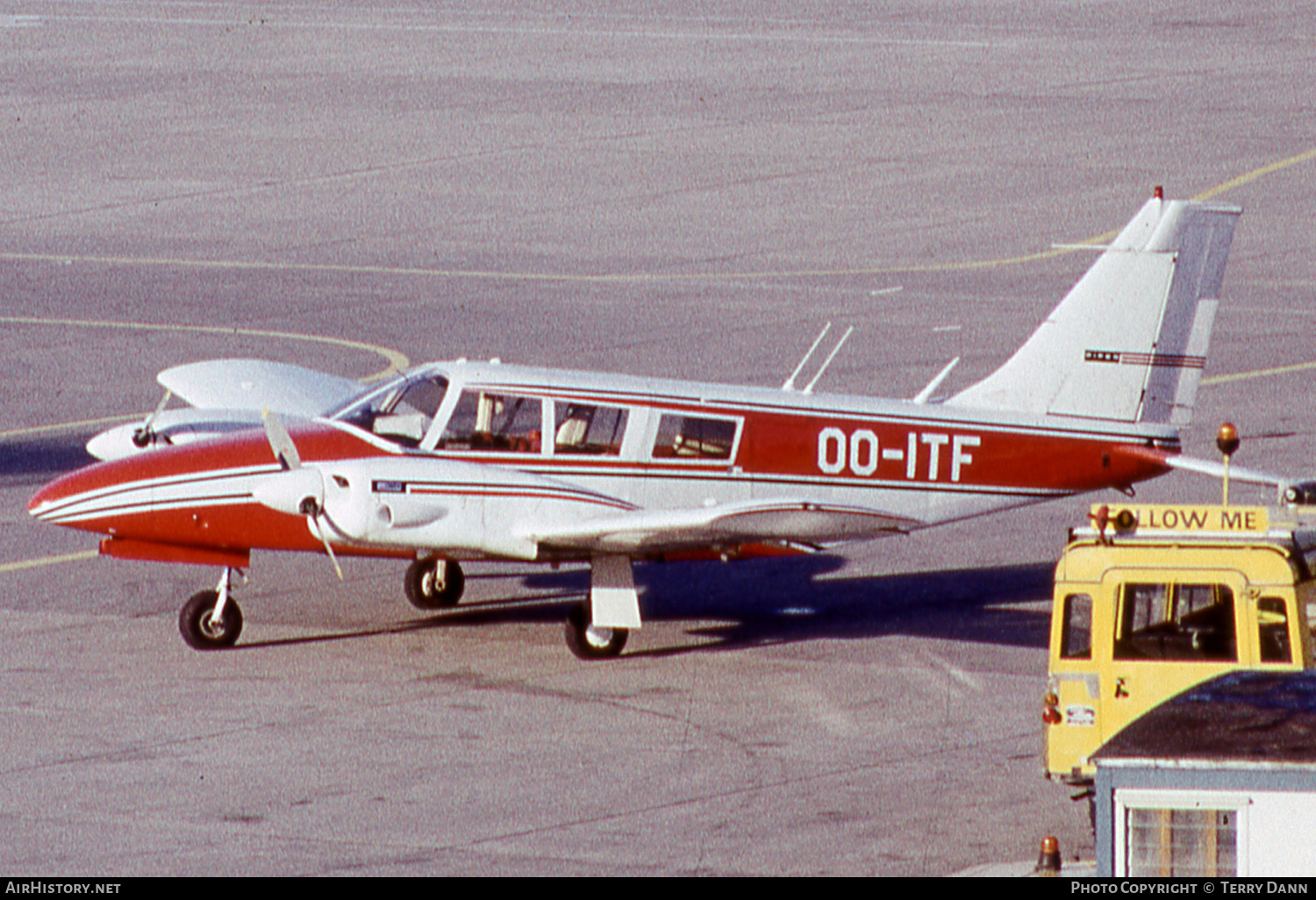 Aircraft Photo of OO-ITF | Piper PA-34-220T Seneca III | AirHistory.net #829515