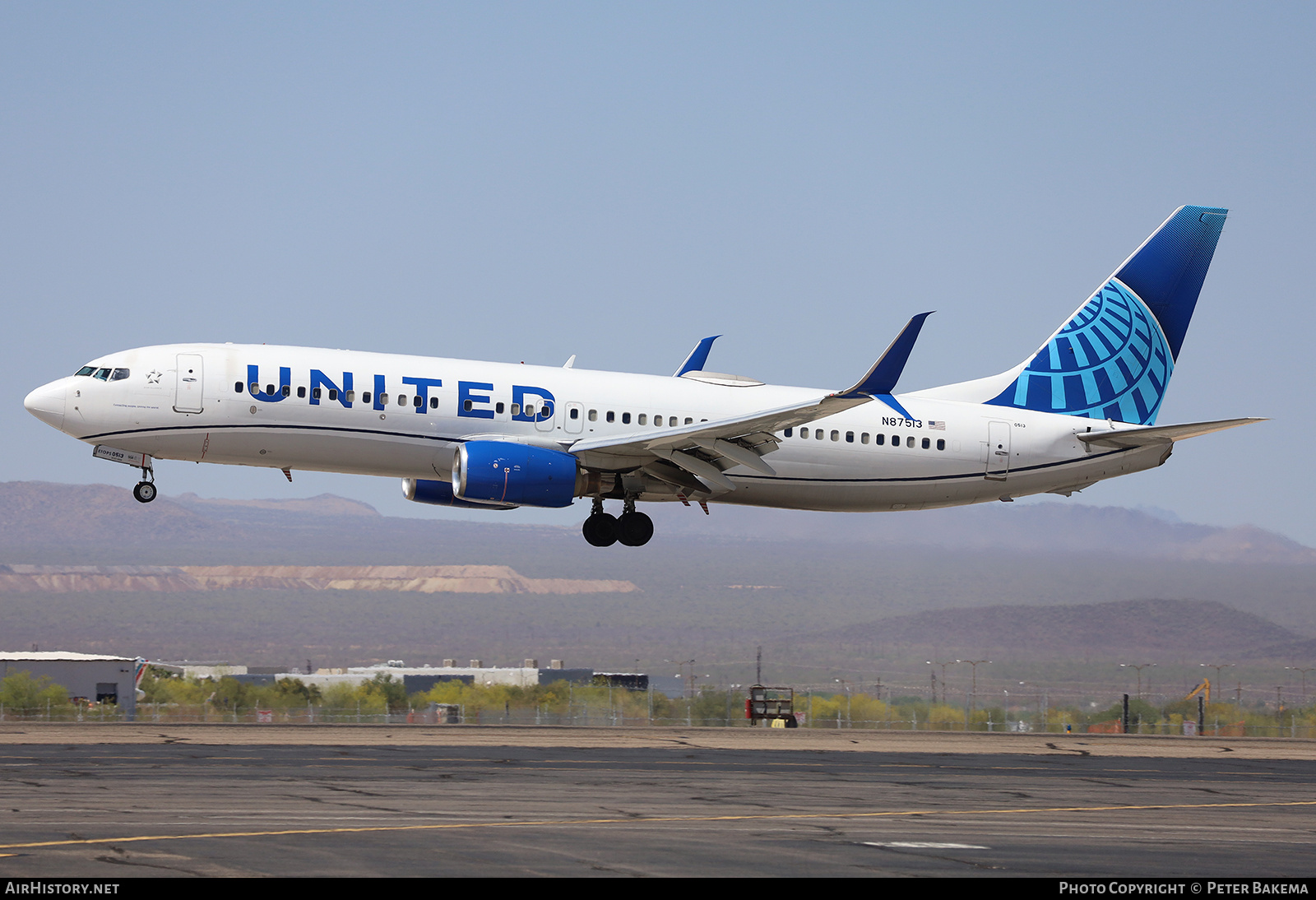Aircraft Photo of N87513 | Boeing 737-824 | United Airlines | AirHistory.net #829693