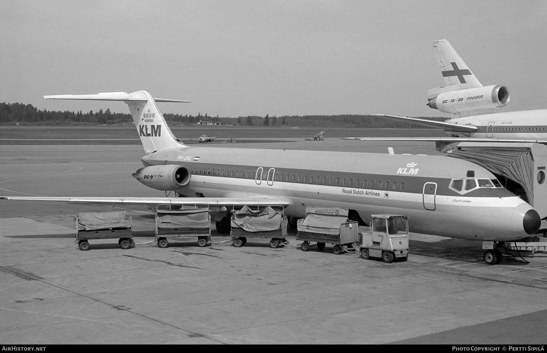 Aircraft Photo of PH-DNL | McDonnell Douglas DC-9-32 | KLM - Royal Dutch Airlines | AirHistory.net #829713