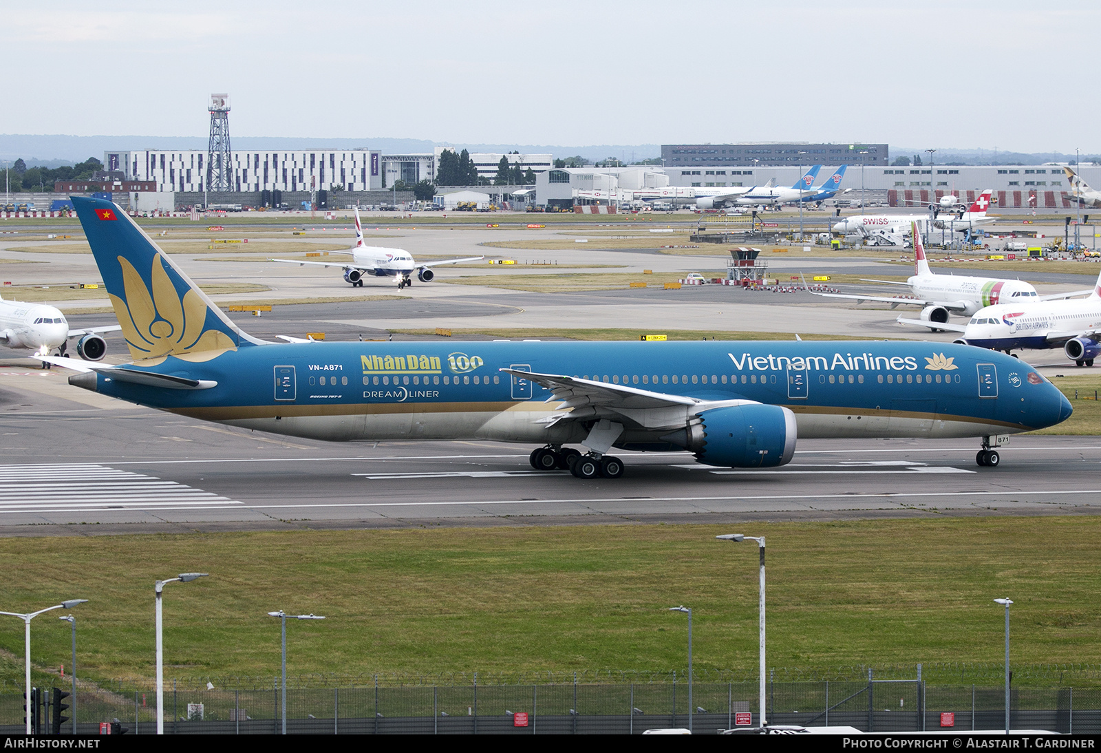 Aircraft Photo of VN-A871 | Boeing 787-9 Dreamliner | Vietnam Airlines | AirHistory.net #829717