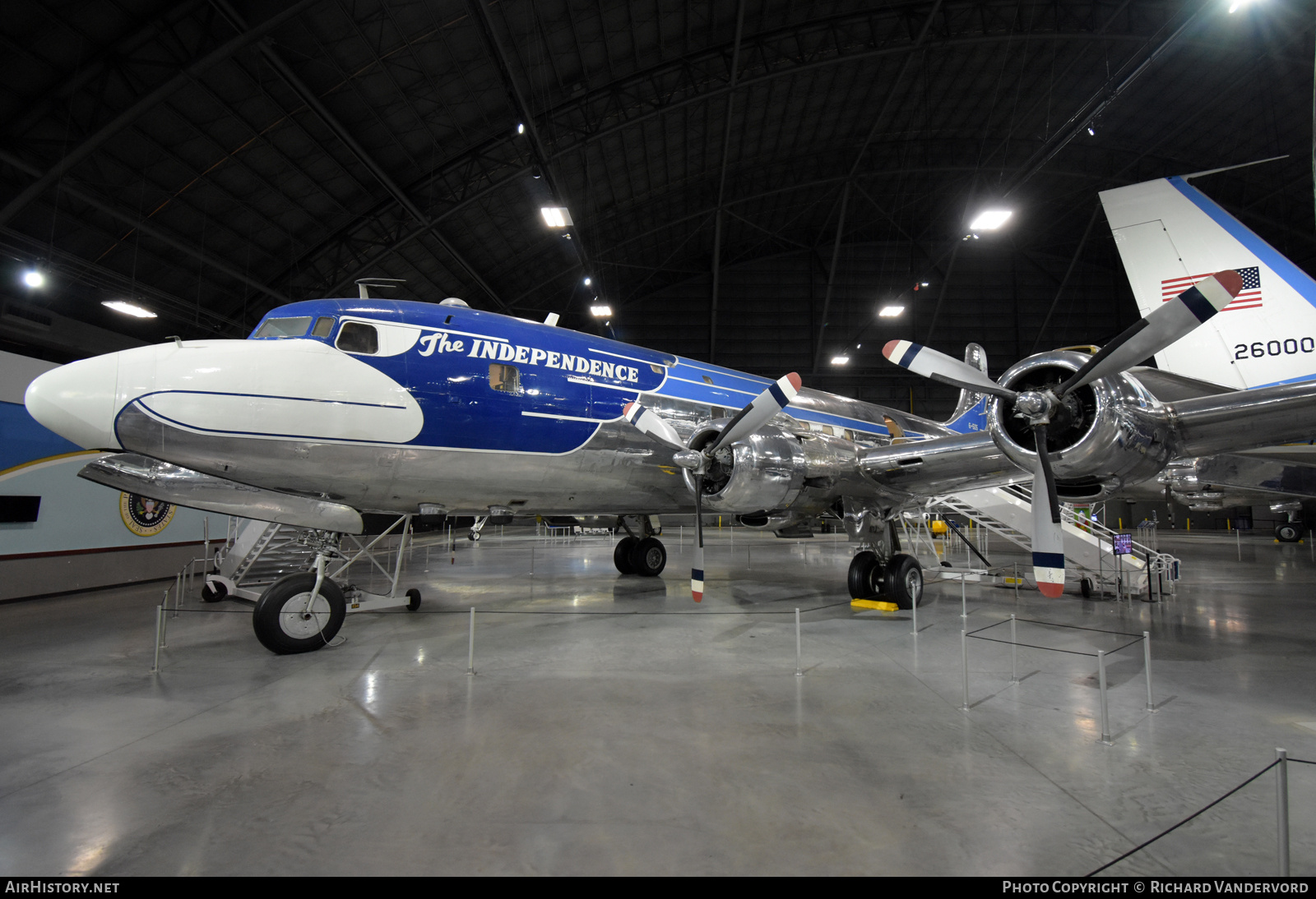 Aircraft Photo of 46-505 / 60505 | Douglas VC-118 Liftmaster | USA - Air Force | AirHistory.net #829743
