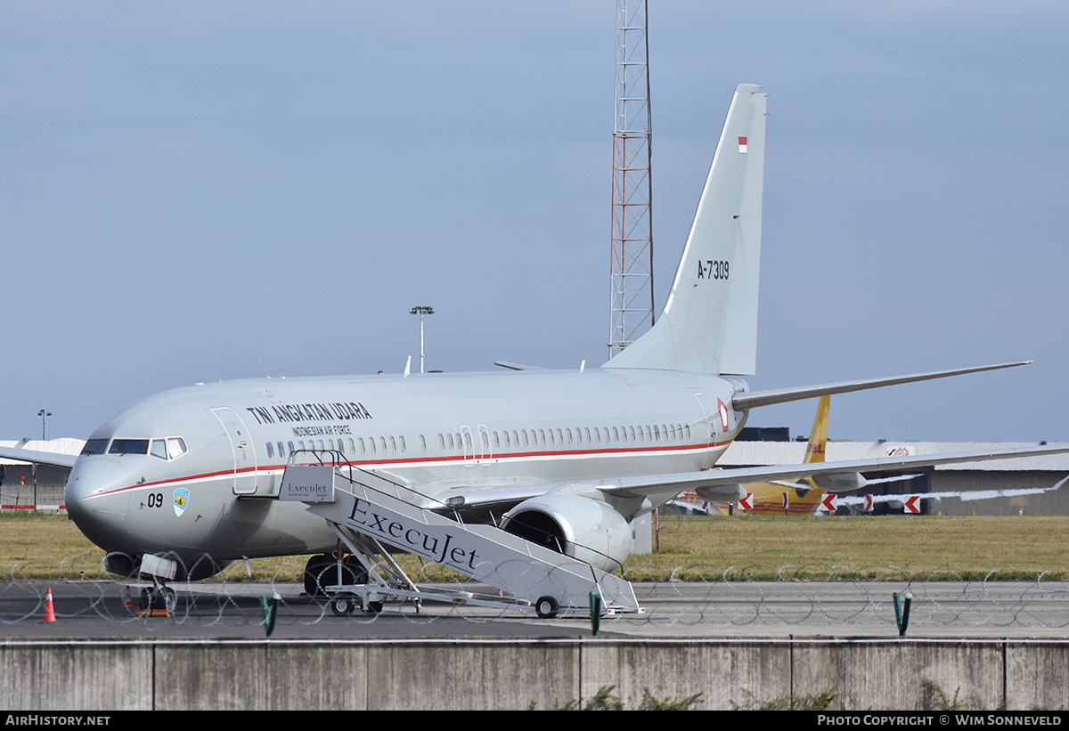 Aircraft Photo of A-7309 | Boeing 737-8LD | Indonesia - Air Force | AirHistory.net #829747
