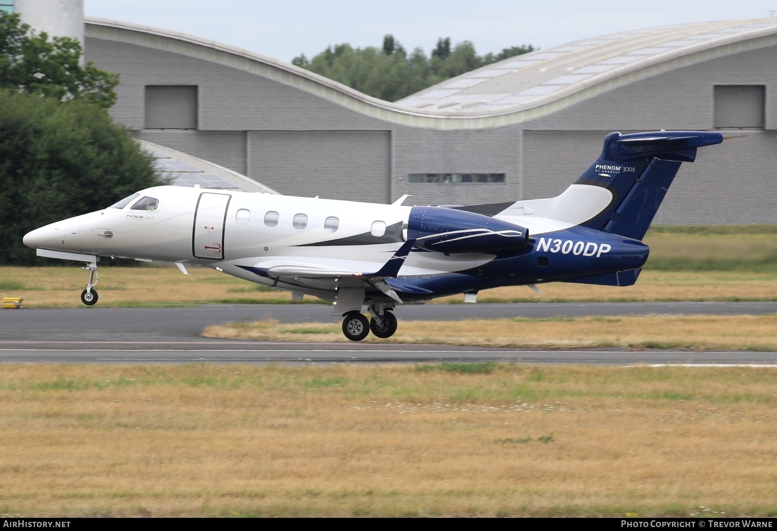 Aircraft Photo of N300DP | Embraer EMB-505 Phenom 300 | AirHistory.net #829792