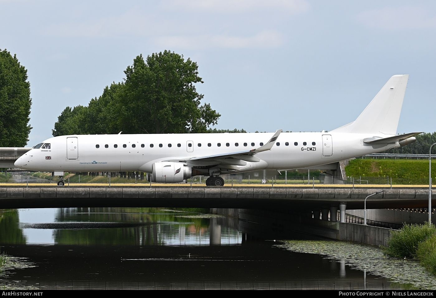 Aircraft Photo of G-CMZI | Embraer 190STD (ERJ-190-100STD) | KLM Cityhopper | AirHistory.net #829808