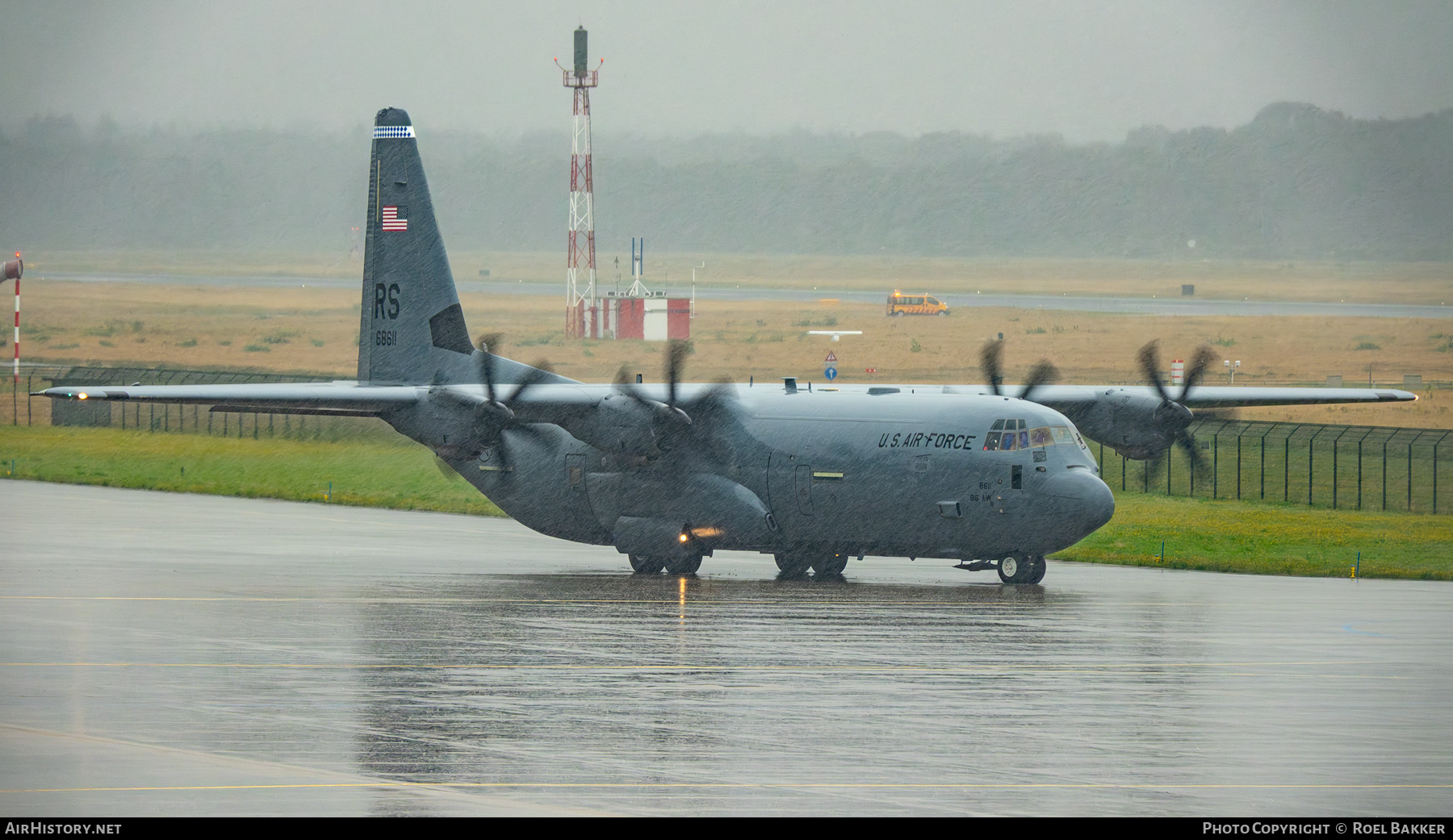 Aircraft Photo of 06-8611 / 68611 | Lockheed Martin C-130J-30 Hercules | USA - Air Force | AirHistory.net #829825