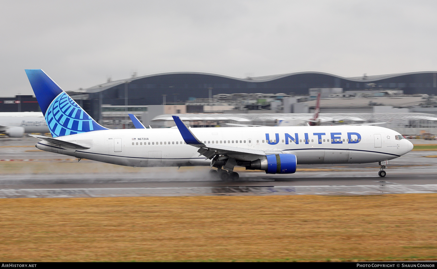 Aircraft Photo of N672UA | Boeing 767-322/ER | United Airlines | AirHistory.net #830045