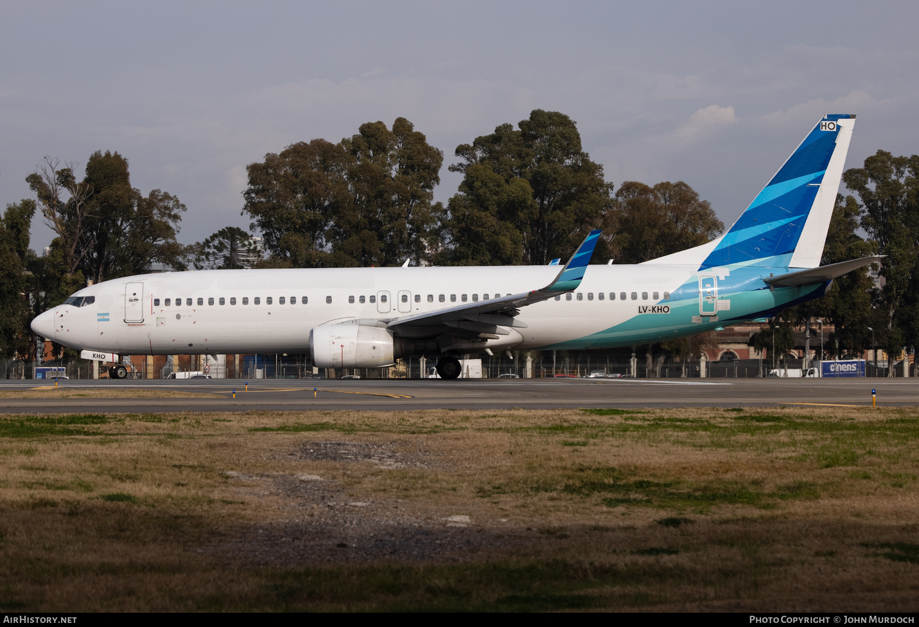 Aircraft Photo of LV-KHO | Boeing 737-8U3 | AirHistory.net #830228