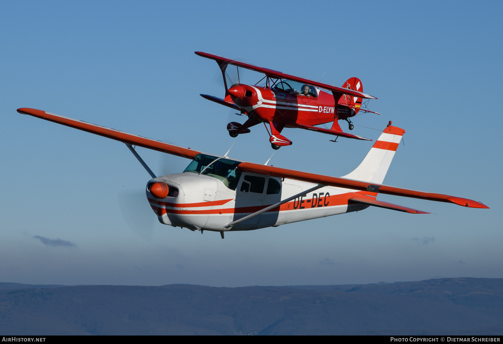 Aircraft Photo of OE-DEC | Cessna 210 | AirHistory.net #830293