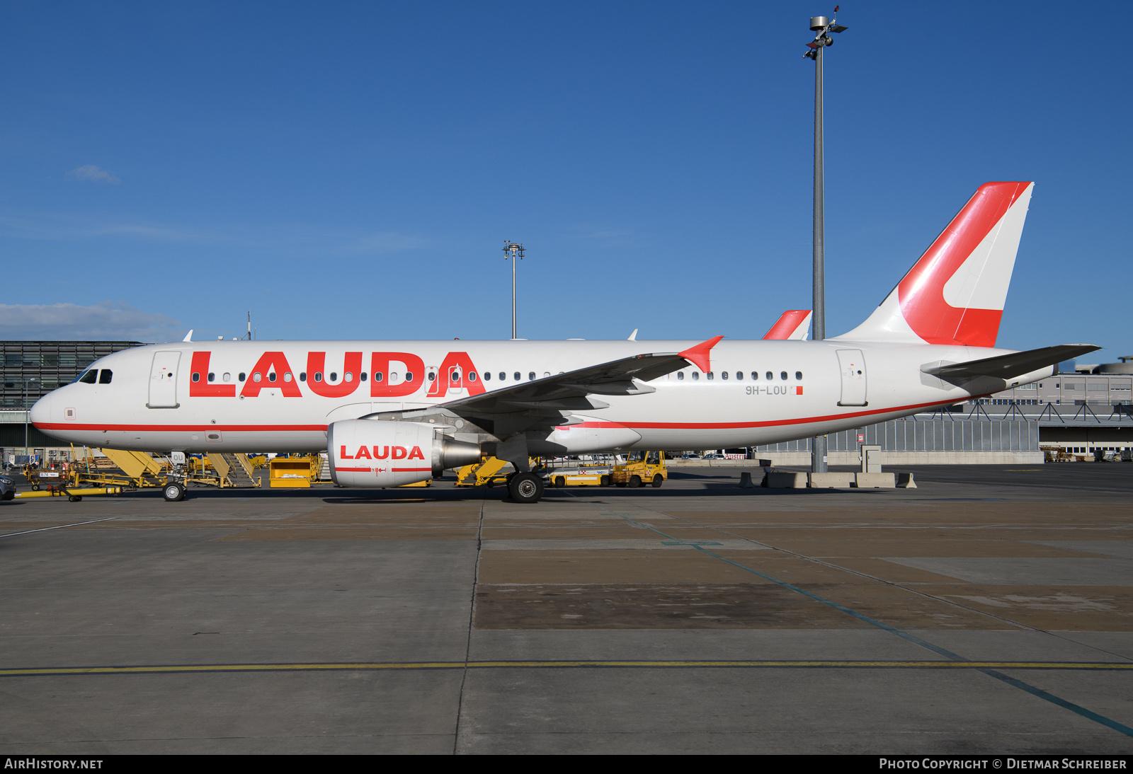Aircraft Photo of 9H-LOU | Airbus A320-214 | Lauda | AirHistory.net #830305