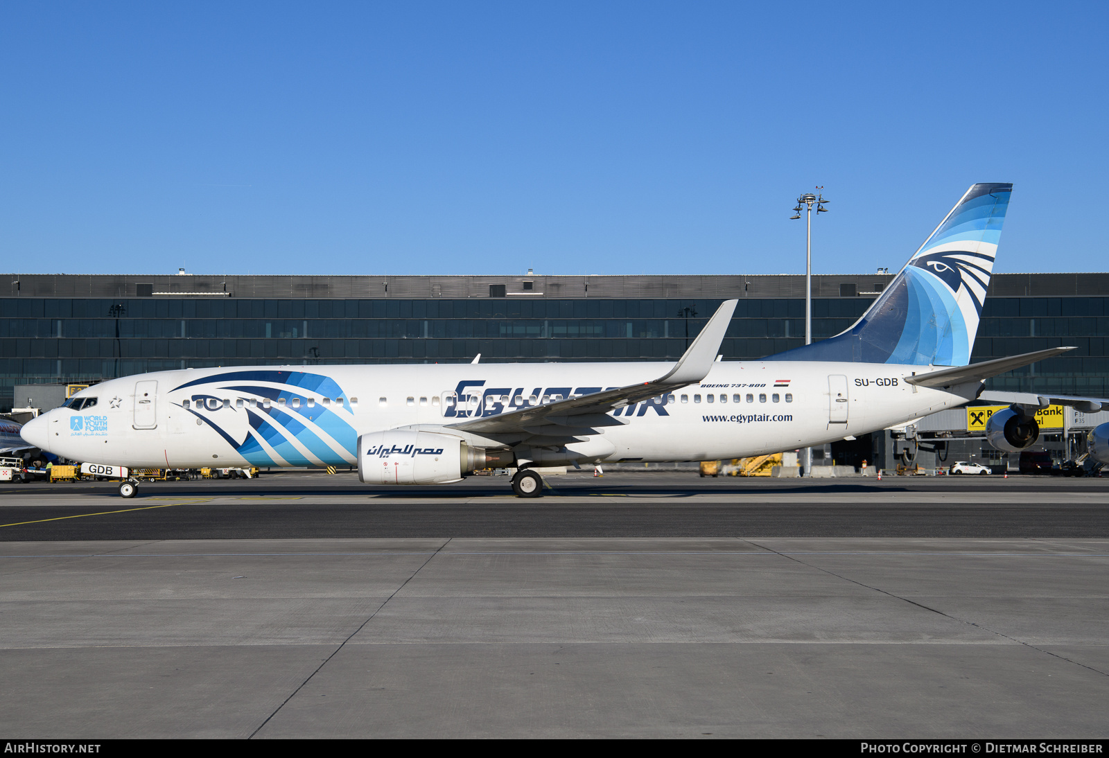 Aircraft Photo of SU-GDB | Boeing 737-866 | EgyptAir | AirHistory.net #830340