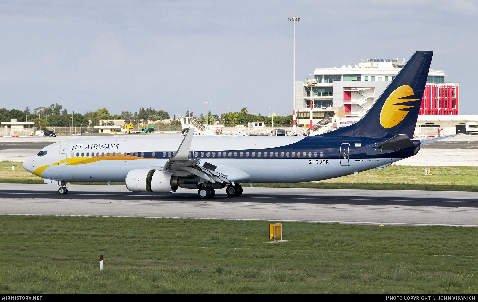 Aircraft Photo of 2-TJTK | Boeing 737-8KN | Jet Airways | AirHistory.net #830365