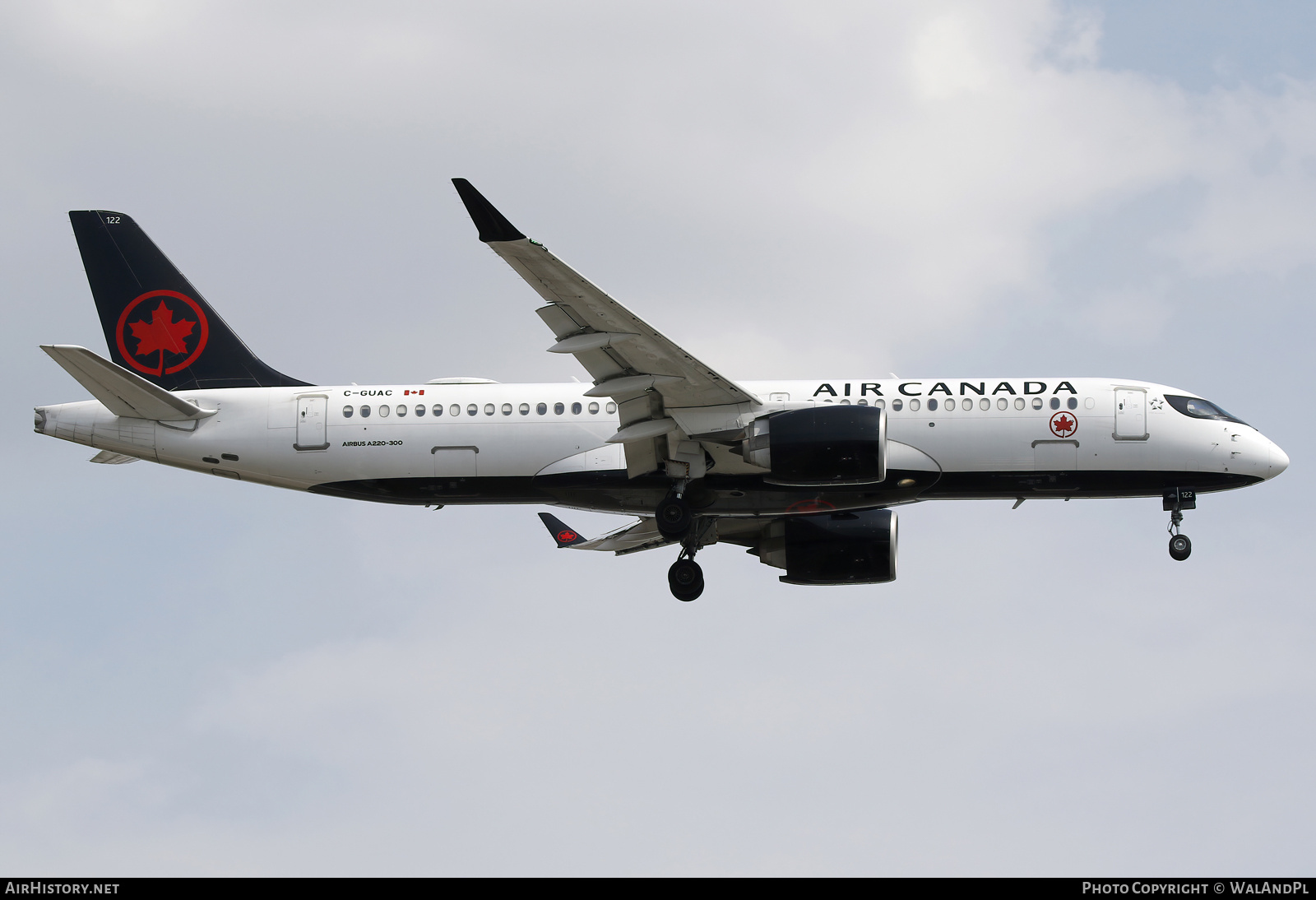 Aircraft Photo of C-GUAC | Airbus A220-371 (BD-500-1A11) | Air Canada | AirHistory.net #830457
