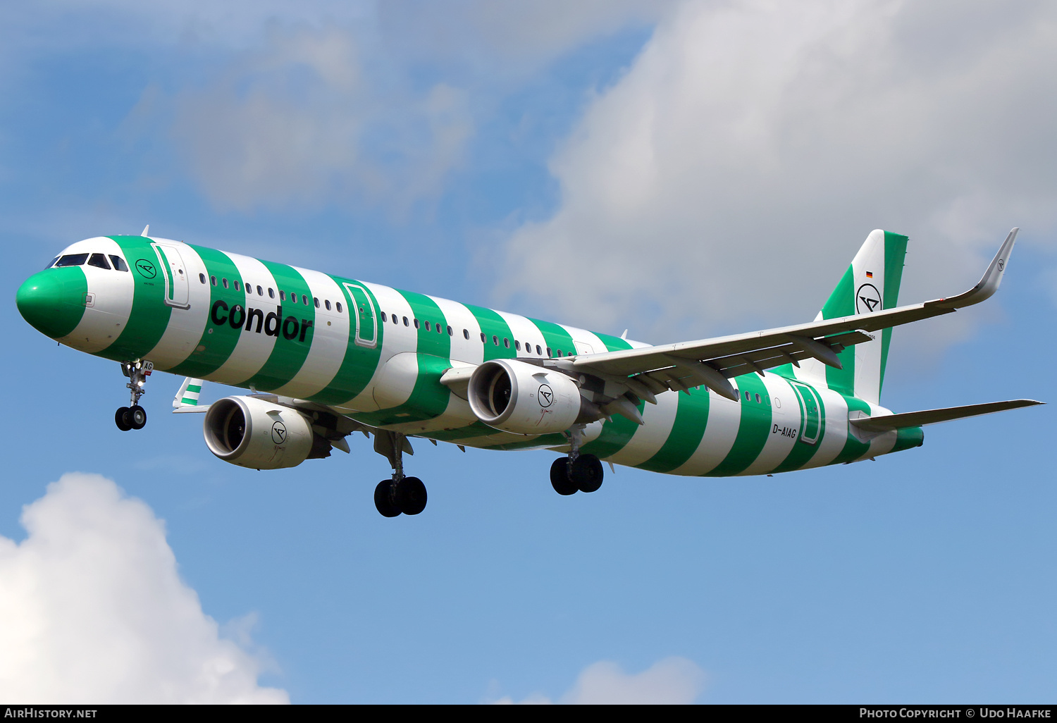 Aircraft Photo of D-AIAG | Airbus A321-211 | Condor Flugdienst | AirHistory.net #830467