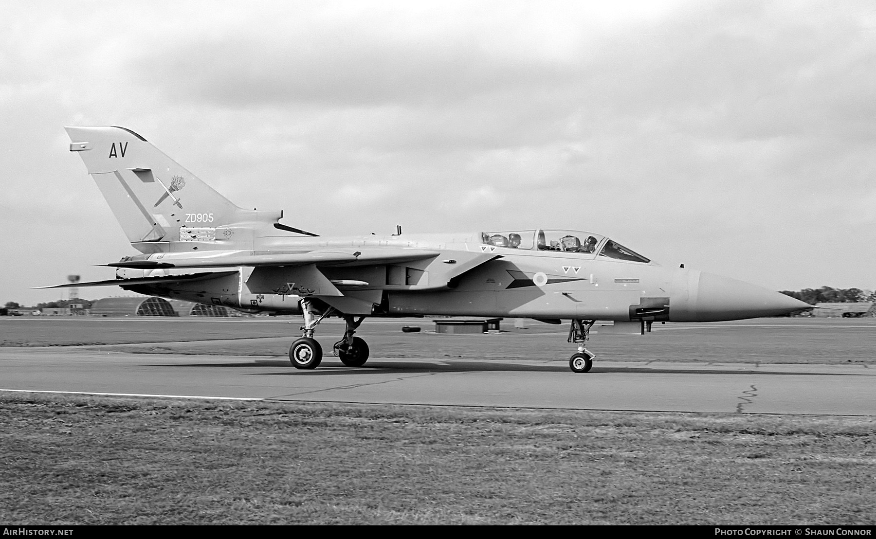 Aircraft Photo of ZD905 | Panavia Tornado F2 | UK - Air Force | AirHistory.net #830520