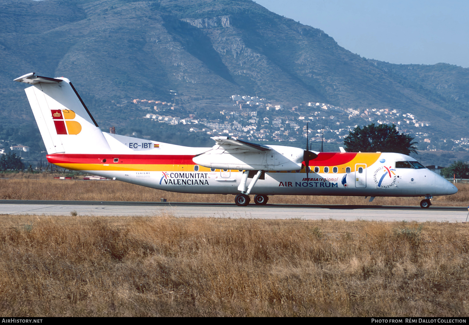 Aircraft Photo of EC-IBT | Bombardier DHC-8-315Q Dash 8 | Iberia Regional | AirHistory.net #830598