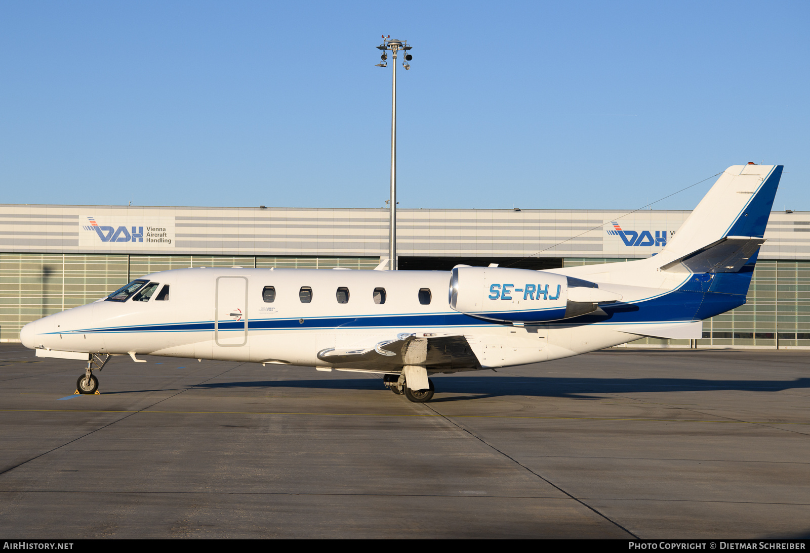 Aircraft Photo of SE-RHJ | Cessna 560XL Citation Excel | AirHistory.net #830618