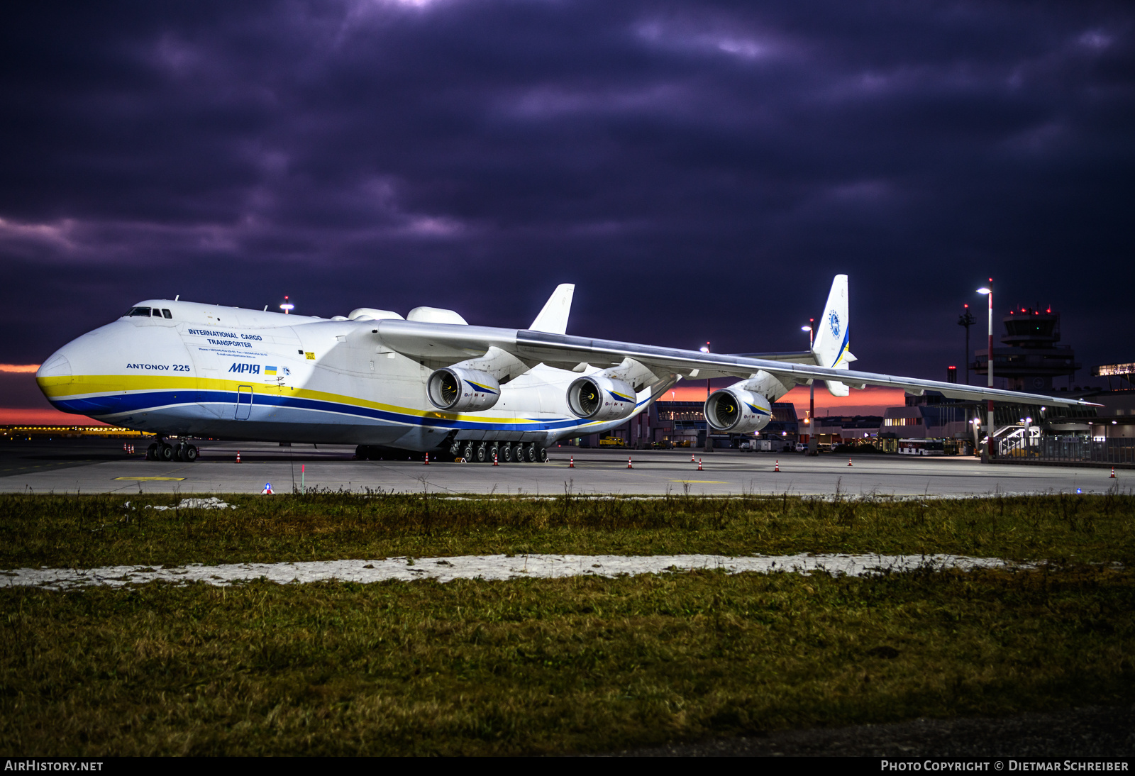 Aircraft Photo of UR-82060 | Antonov An-225 Mriya | Antonov Airlines | AirHistory.net #830644