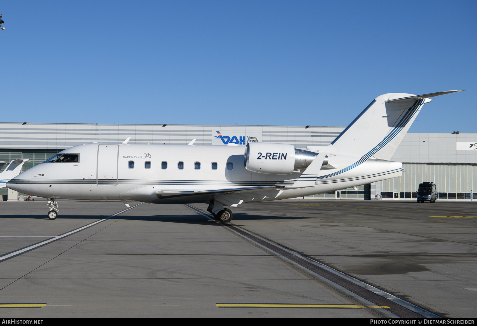 Aircraft Photo of 2-REIN | Bombardier Challenger 604 (CL-600-2B16) | Barents Air | AirHistory.net #830650