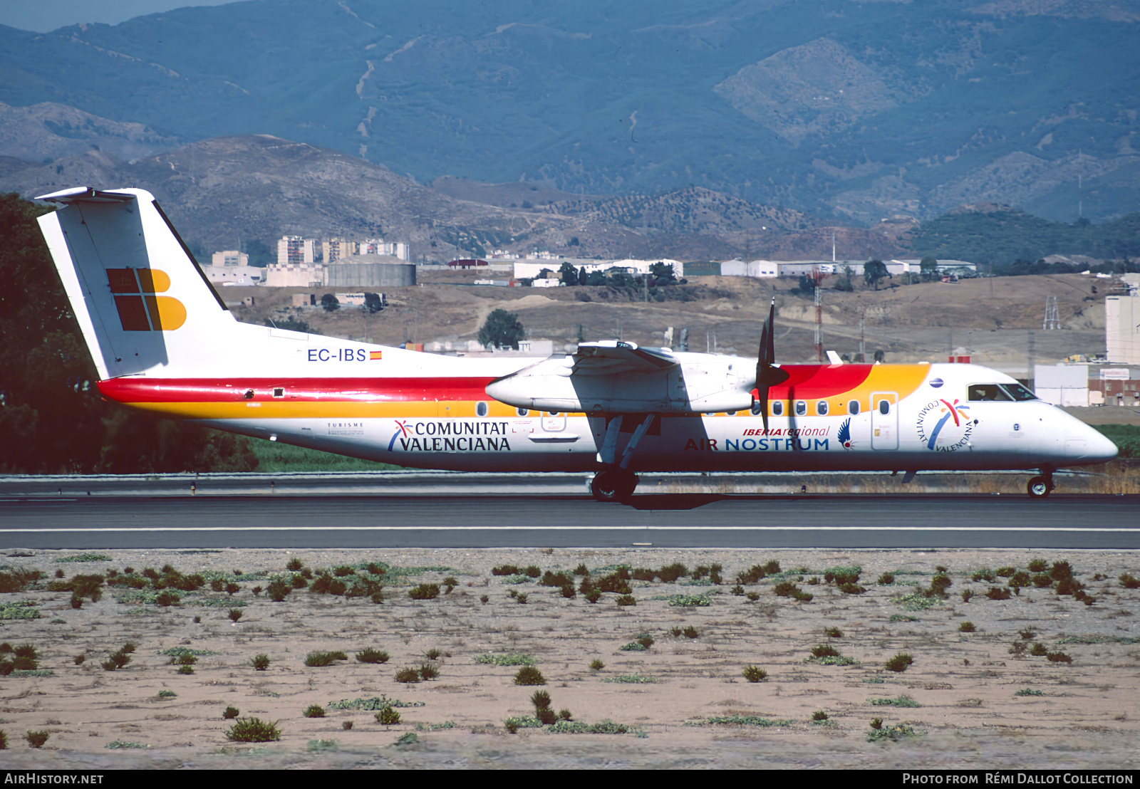 Aircraft Photo of EC-IBS | Bombardier DHC-8-315Q Dash 8 | Iberia Regional | AirHistory.net #830653