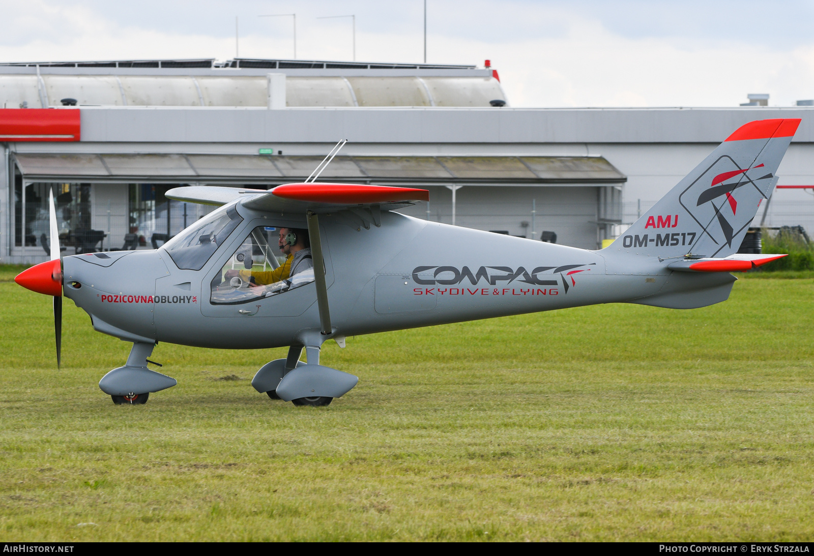 Aircraft Photo of OM-M517 | Tomarkaero Skyper GT9 | Compact Skydive & Flying | AirHistory.net #830716