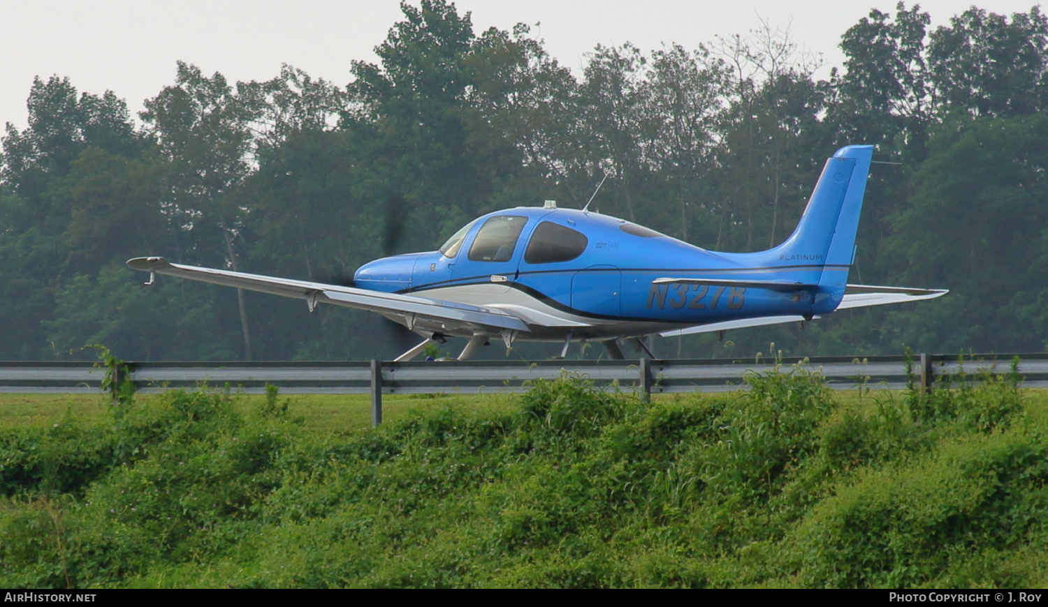 Aircraft Photo of N327B | Cirrus SR-22T G5 Platinum | AirHistory.net #830738