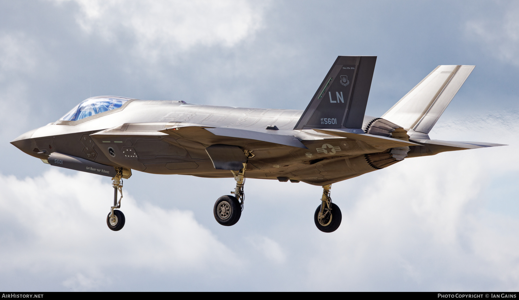 Aircraft Photo of 20-5601 | Lockheed Martin F-35A Lightning II | USA - Air Force | AirHistory.net #830818
