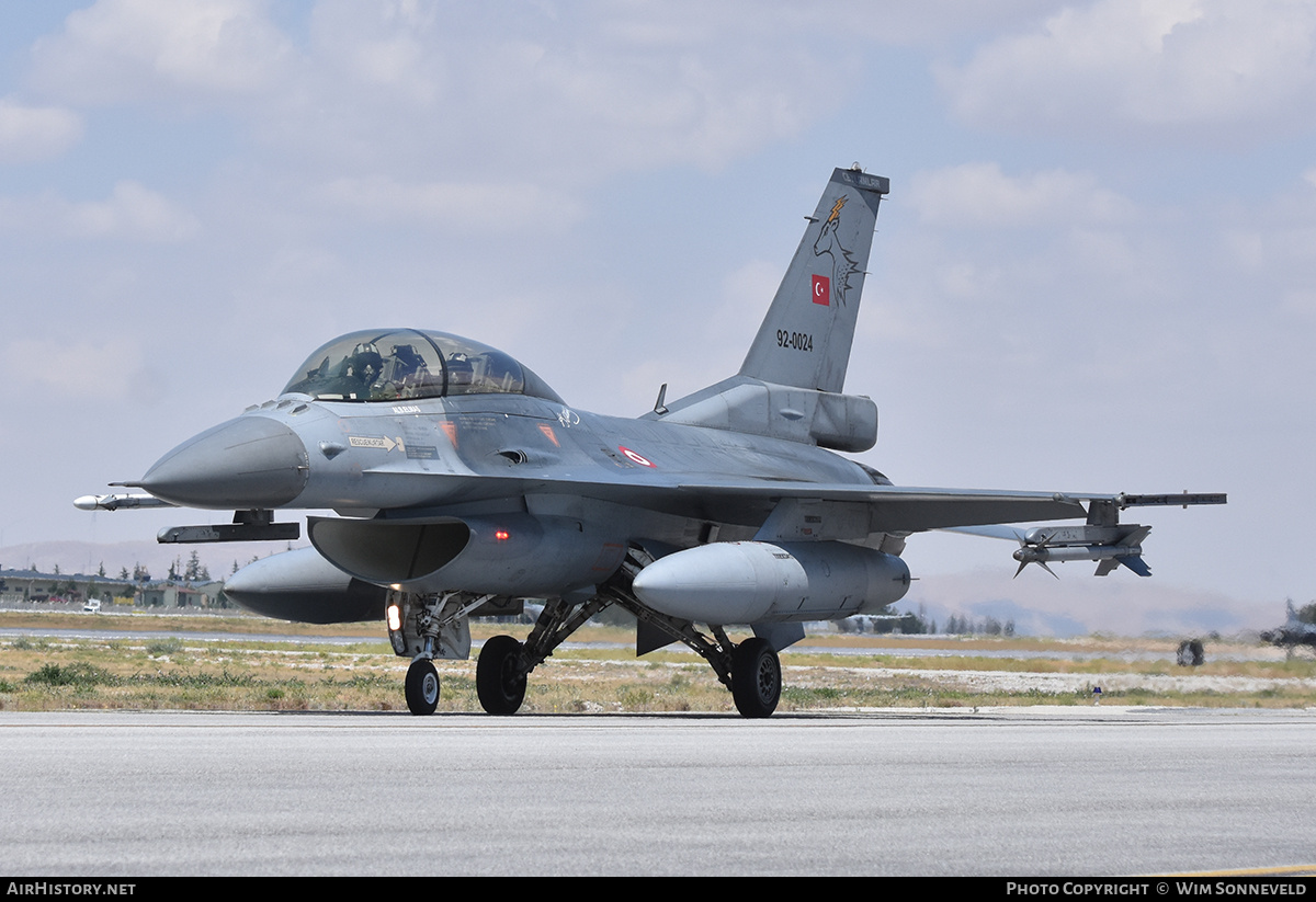 Aircraft Photo of 92-0024 | Lockheed F-16DG Fighting Falcon | Turkey - Air Force | AirHistory.net #831013