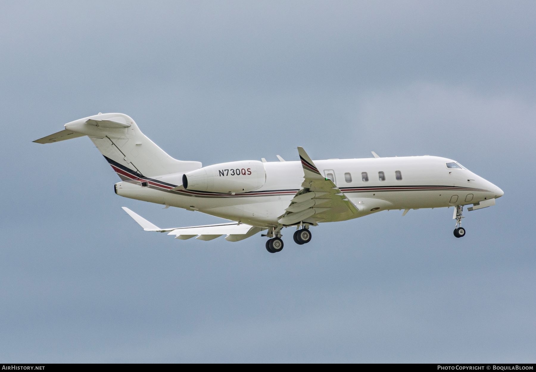 Aircraft Photo of N730QS | Bombardier Challenger 350 (BD-100-1A10) | AirHistory.net #831080