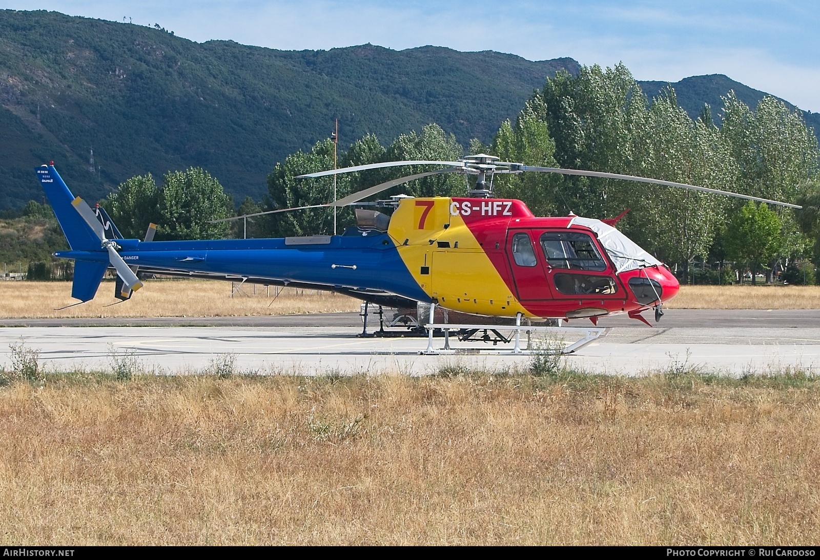 Aircraft Photo of CS-HFZ | Aerospatiale AS-350B-3 Ecureuil | HTA Helicópteros | AirHistory.net #831106
