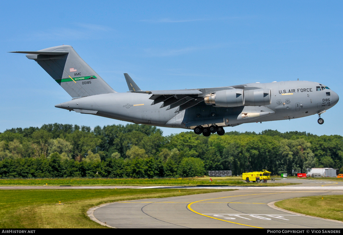 Aircraft Photo of 00-0185 / 00185 | Boeing C-17A Globemaster III | USA - Air Force | AirHistory.net #831225