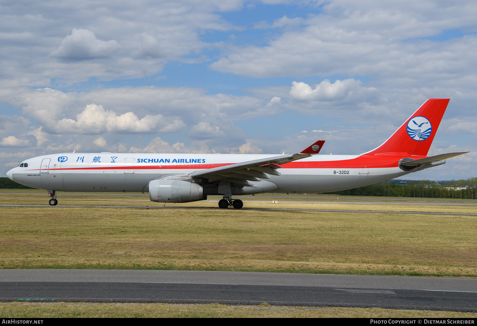 Aircraft Photo of B-32D2 | Airbus A330-343/P2F | Sichuan Airlines | AirHistory.net #831299