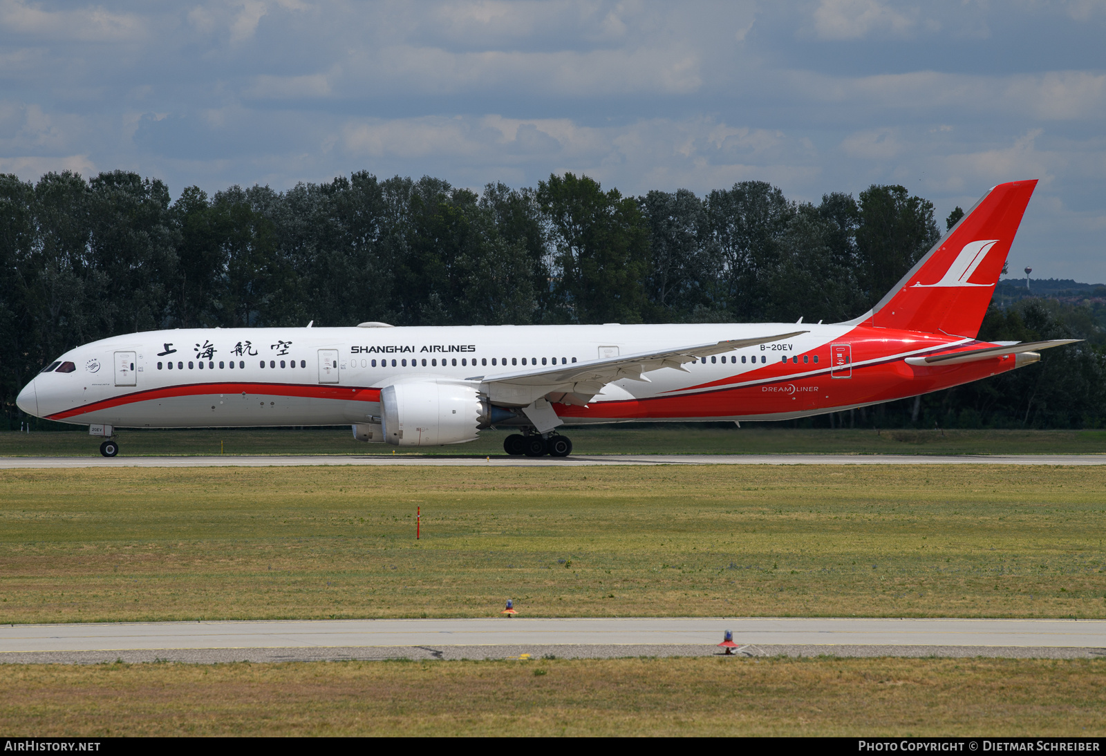 Aircraft Photo of B-20EV | Boeing 787-9 Dreamliner | Shanghai Airlines | AirHistory.net #831310