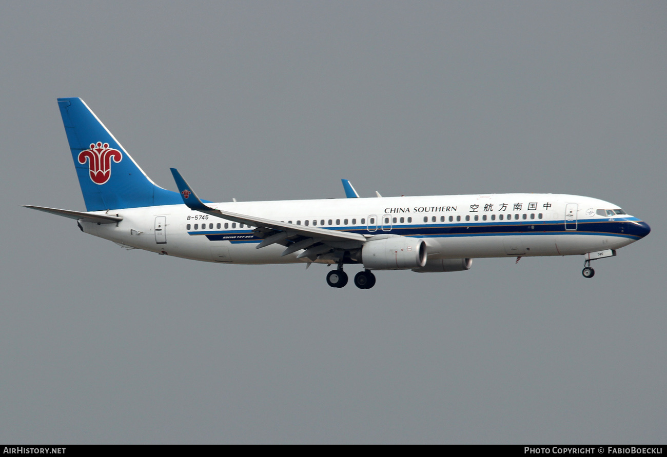Aircraft Photo of B-5745 | Boeing 737-81B | China Southern Airlines | AirHistory.net #831387