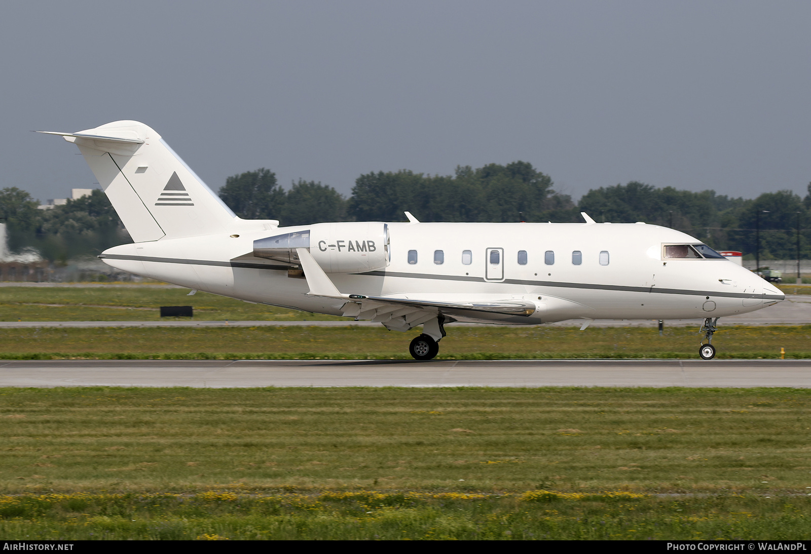 Aircraft Photo of C-FAMB | Bombardier Challenger 604 (CL-600-2B16) | AirHistory.net #831483