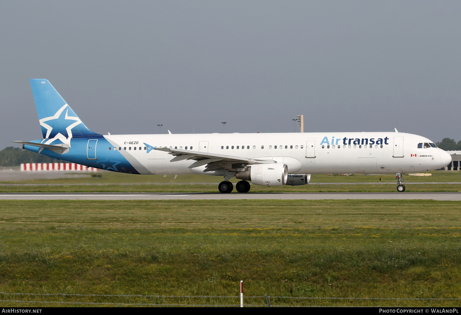 Aircraft Photo of C-GEZD | Airbus A321-211 | Air Transat | AirHistory.net #831492