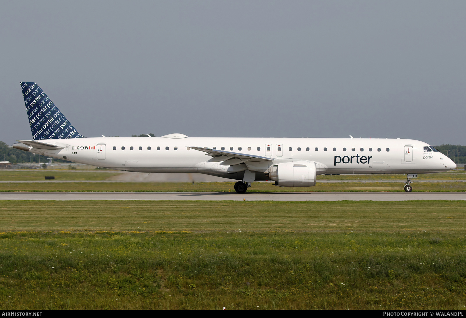 Aircraft Photo of C-GKXW | Embraer 195-E2 (ERJ-190-400) | Porter Airlines | AirHistory.net #831496
