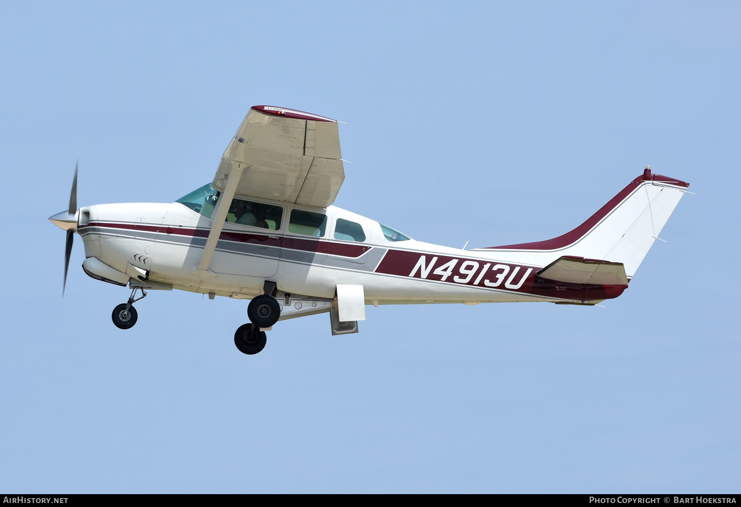 Aircraft Photo of N4913U | Cessna 210E Centurion | AirHistory.net #831564